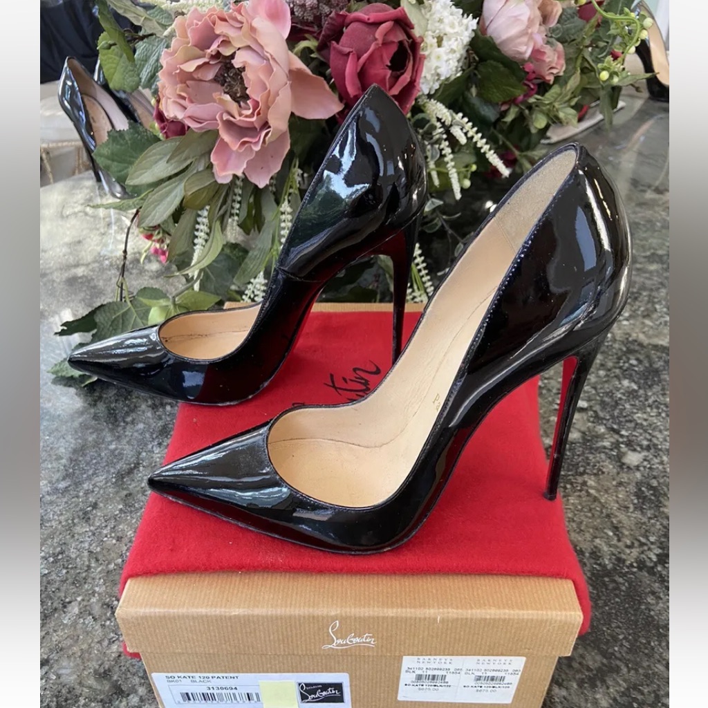 Louboutin So Kate Black Patent 4.8 Inch Stilettos Euro 40